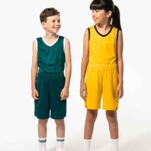 T-shirt de basquetebol de criança